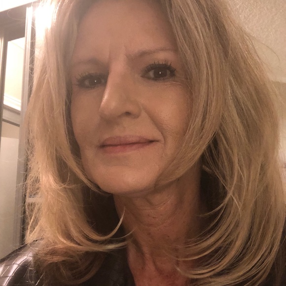 Meet your Posher, Theresa - Picture 1 of 1